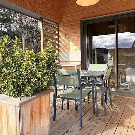 De Charme Au Coeur D'un Cadre Arbore Enval