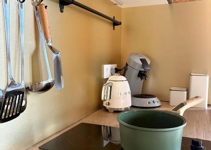 De Charme Au Coeur D'un Cadre Arbore 3*