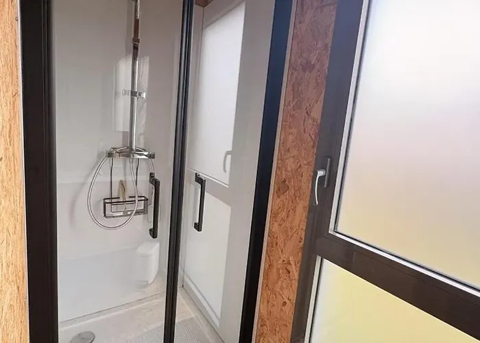 De Charme Au Coeur D'un Cadre Arbore Enval