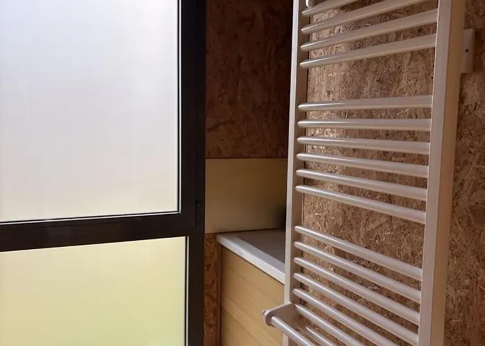 De Charme Au Coeur D'un Cadre Arbore Enval