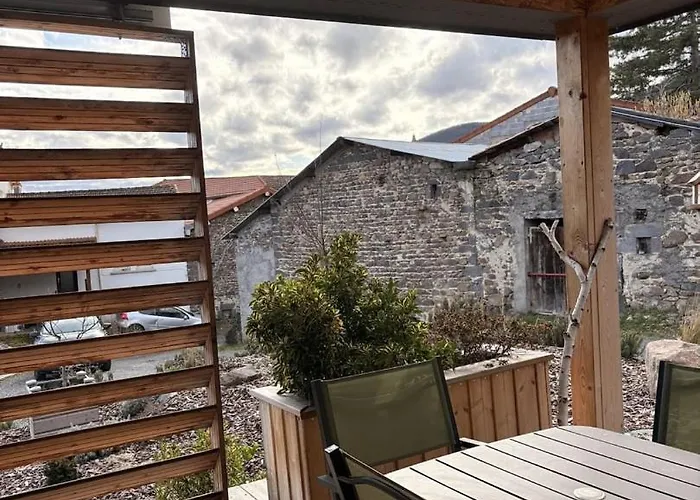 De Charme Au Coeur D'un Cadre Arbore 3*